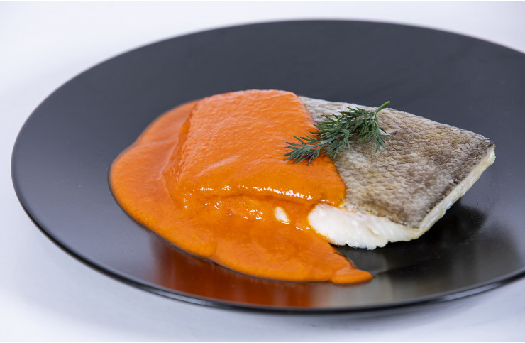Bacalao en salsa de piquillos