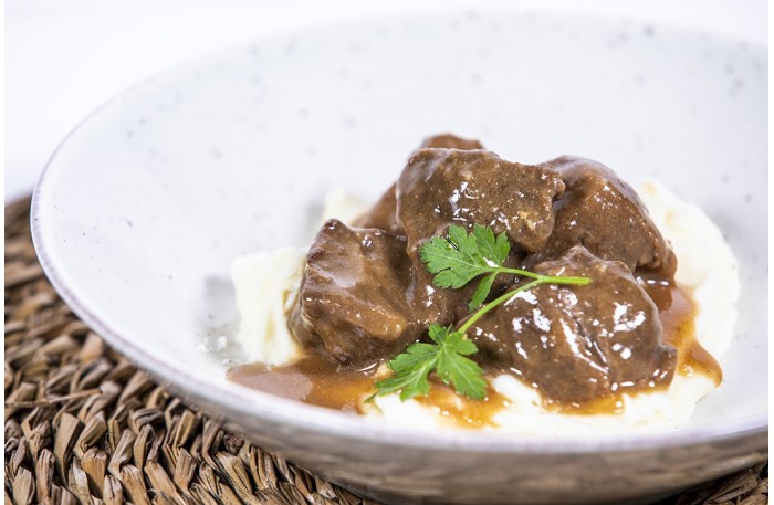 ▷ Carrilleras al ajillo | Platos preparados 100% caseros