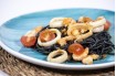 ▷ Espaguetis al Nero di Sepia con gambas y calamares